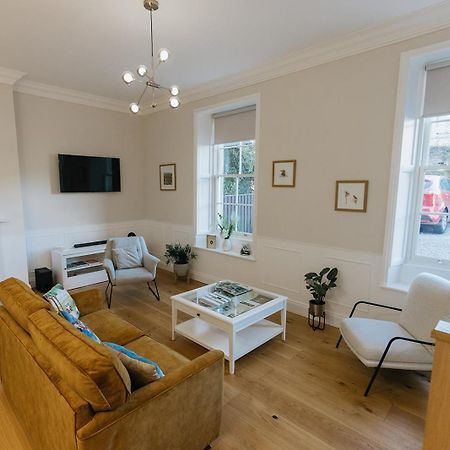 Wensleydale, Old School Rooms - Ground Floor Luxury Apartment In Richmond, North Yorkshire Richmond  Buitenkant foto