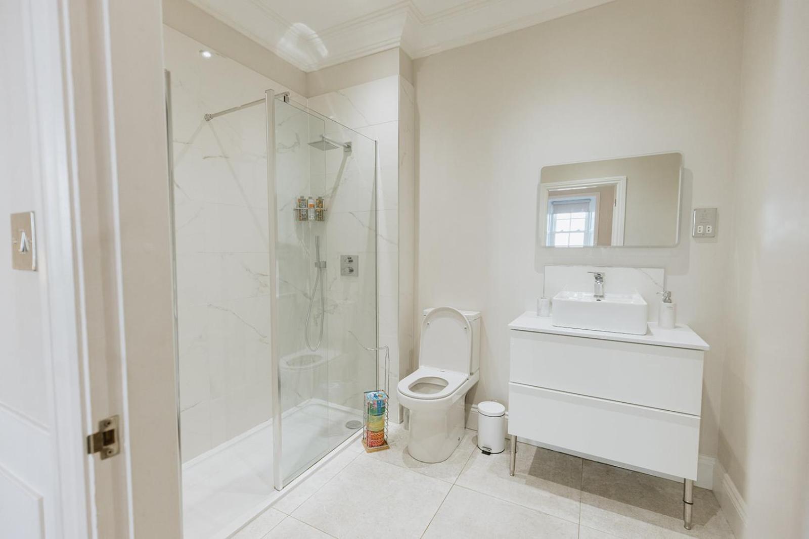 Wensleydale, Old School Rooms - Ground Floor Luxury Apartment In Richmond, North Yorkshire Richmond  Buitenkant foto