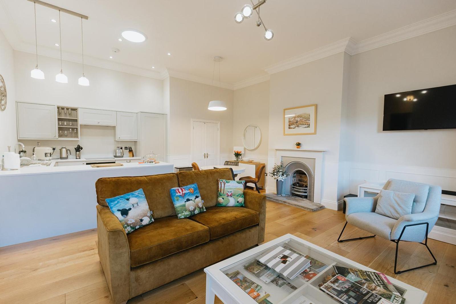 Wensleydale, Old School Rooms - Ground Floor Luxury Apartment In Richmond, North Yorkshire Richmond  Buitenkant foto